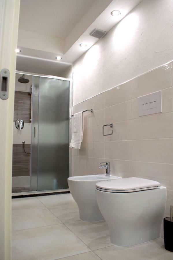 Purple Flower Suite Apartment Cala Gonone Exterior photo